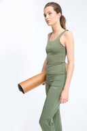 7 Days Active BODY W Training Top T-shirts 090 Dark Olive