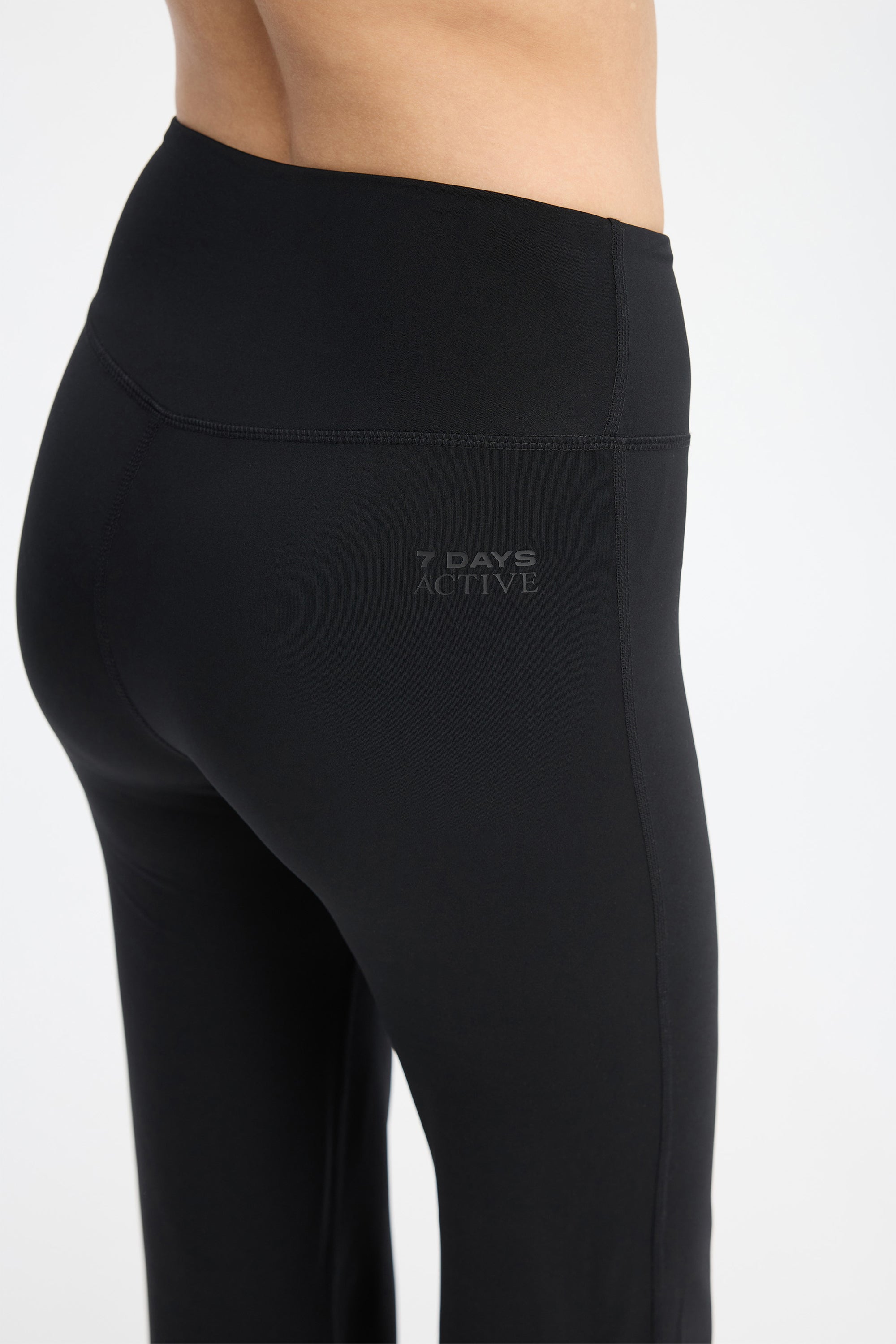 Bootcut Signature Tights – 7 DAYS Active