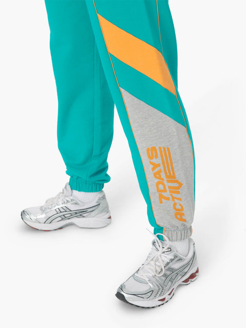 7 DAYS Malone Sweat Pants Sweatpants 947 Spectra Green