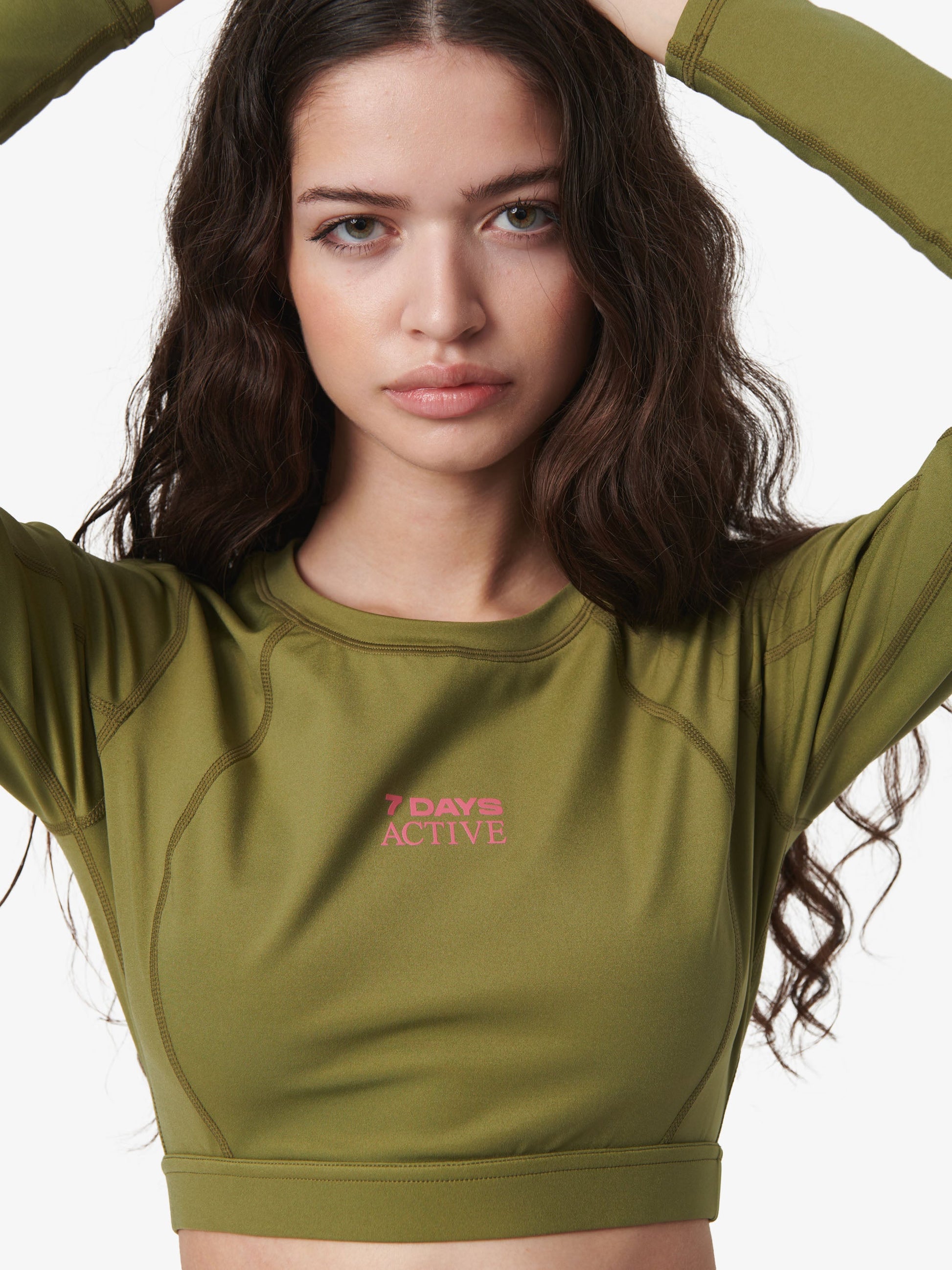 7 DAYS Cropped Longs Sleeve Top T-shirt L/S 247 Capulet Olive