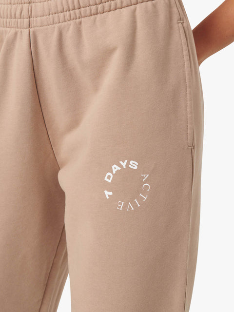 7 DAYS Monday Pants Sweatpants 513 Dune